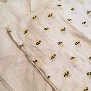 2 100% cotton baby blankets